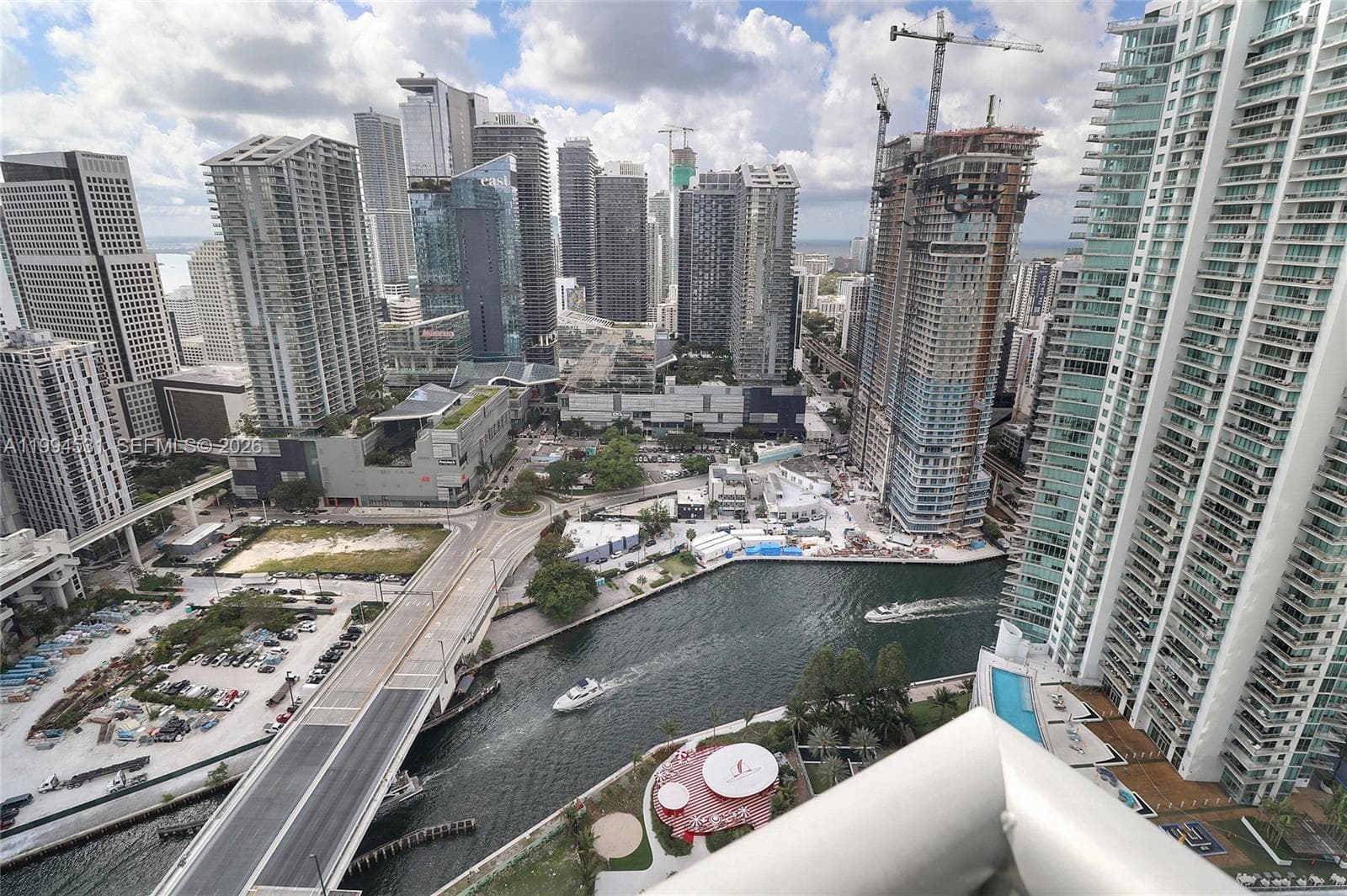 350 S Miami Ave 4110 photo 4