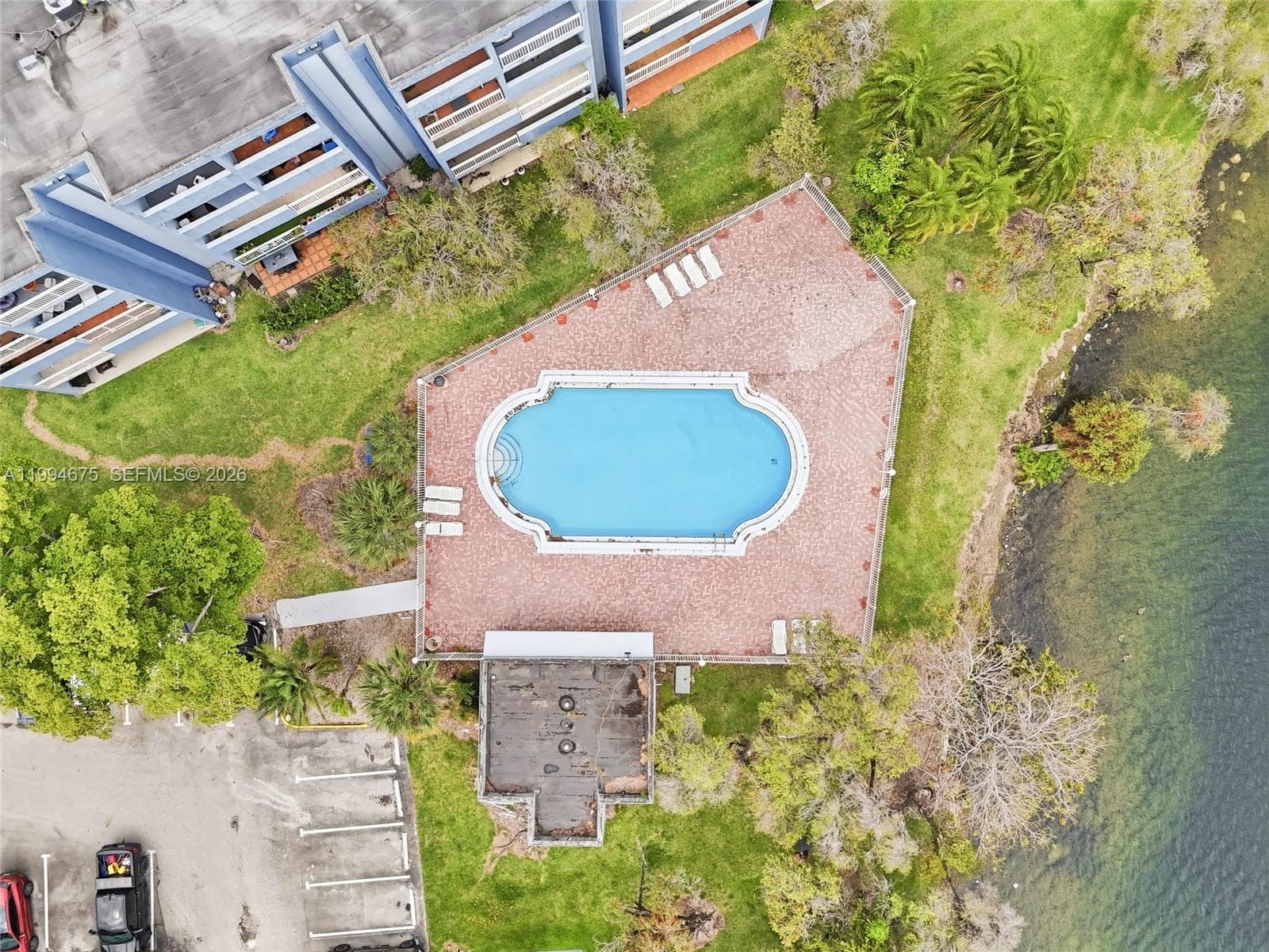 9375 Fontainebleau Blvd L301 photo 19