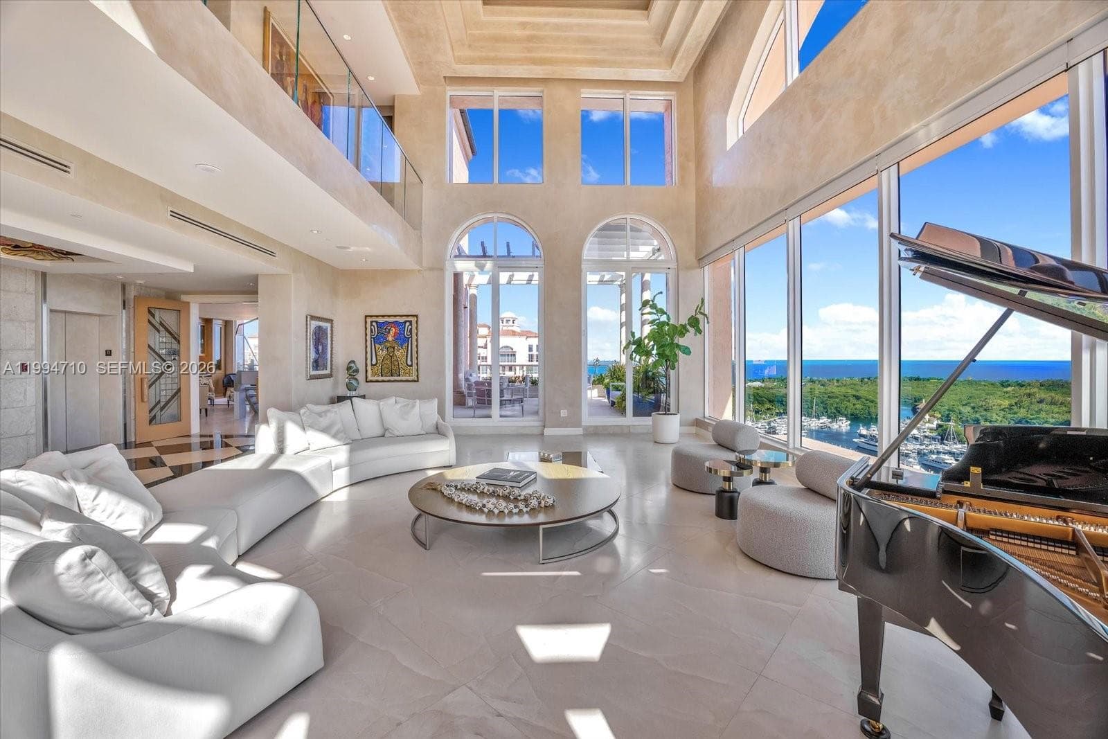 60 Edgewater Dr 4