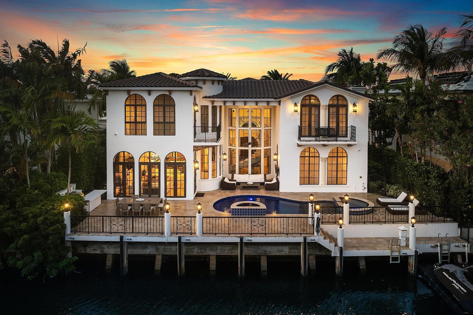 520 NE Waterway 5