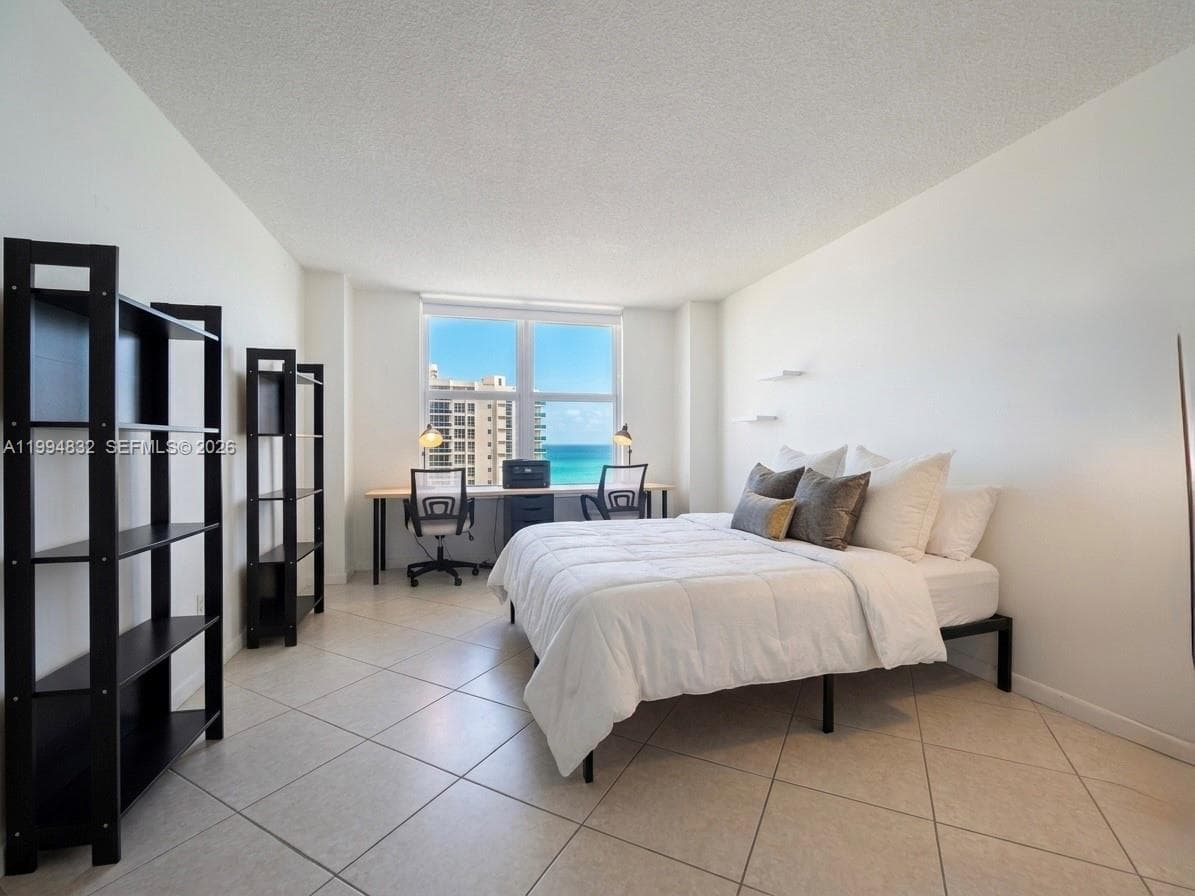 3800 S Ocean Dr 1112A photo 3