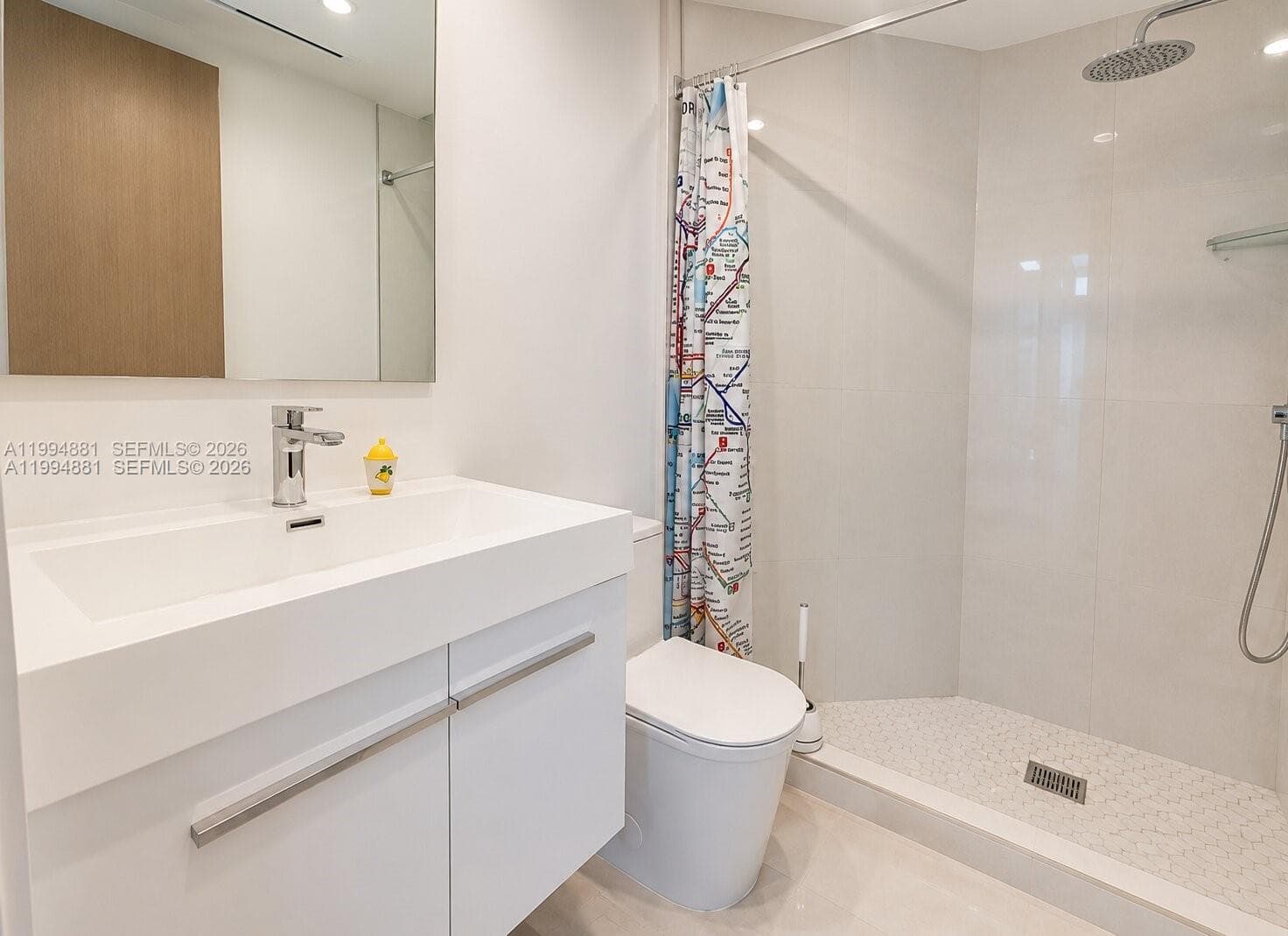 17555 Collins Ave 1001 photo 17