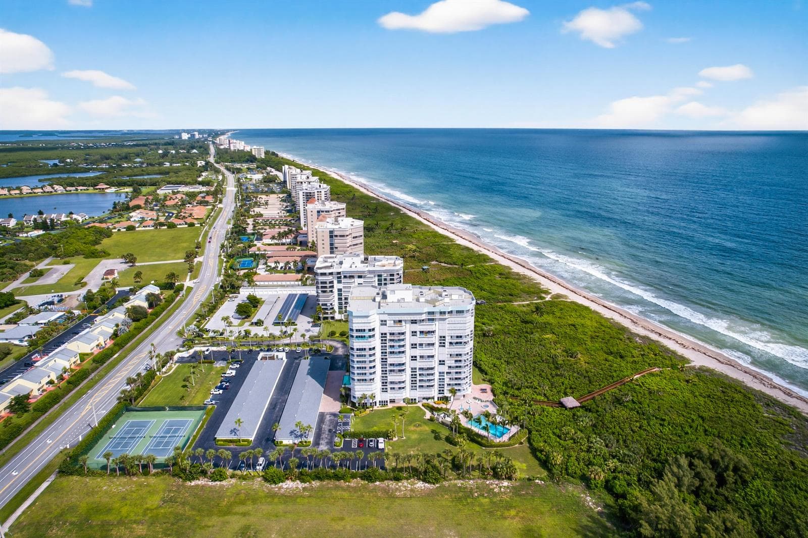 2700 N Hwy A1a 507 photo 1