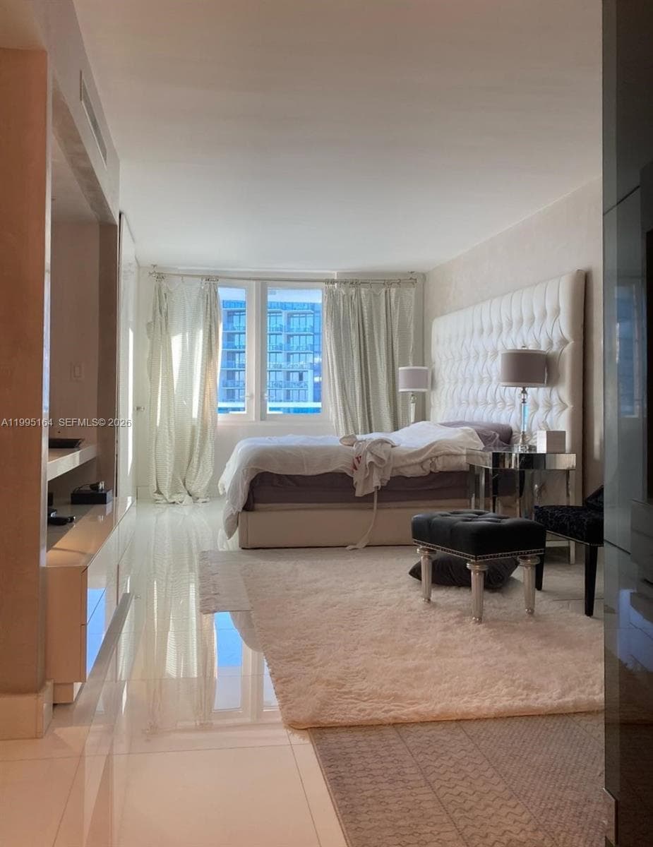 2301 Collins Ave 1507 photo 6