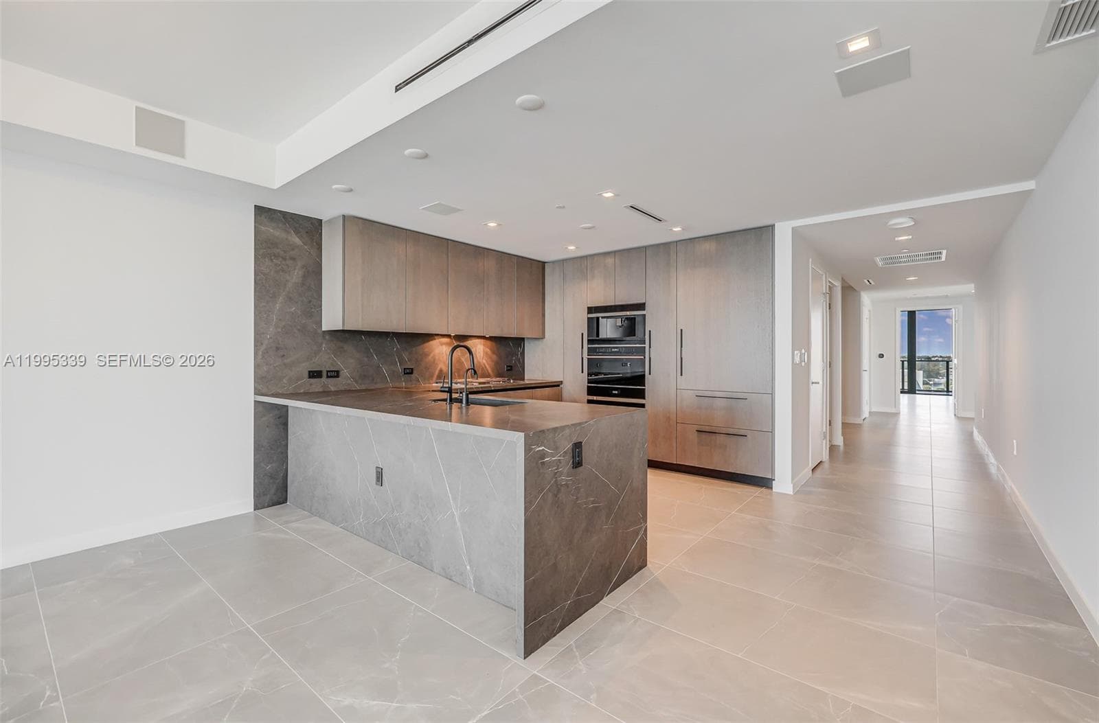1116 N Ocean Blvd 806 photo 18