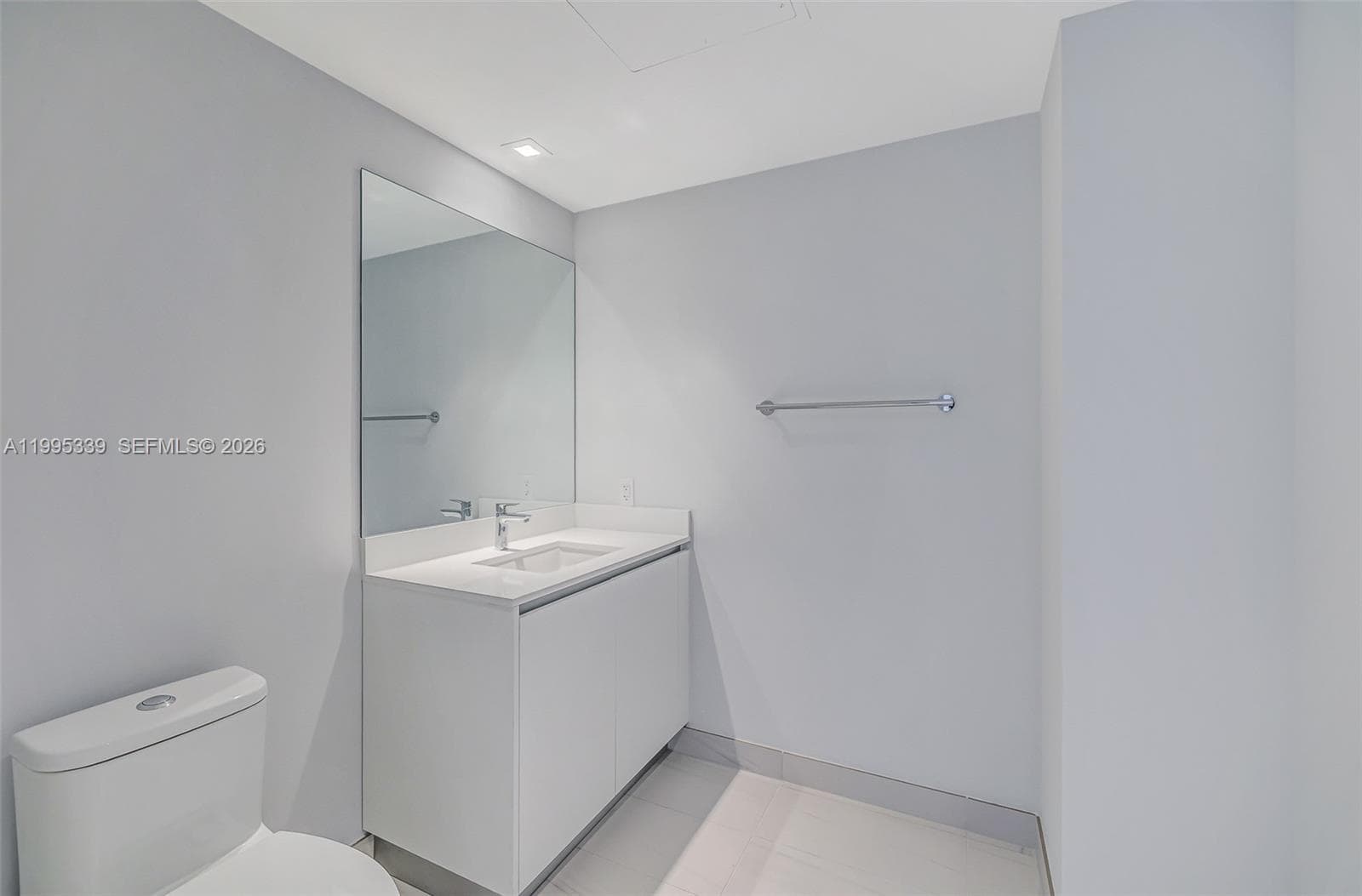 1116 N Ocean Blvd 806 photo 8