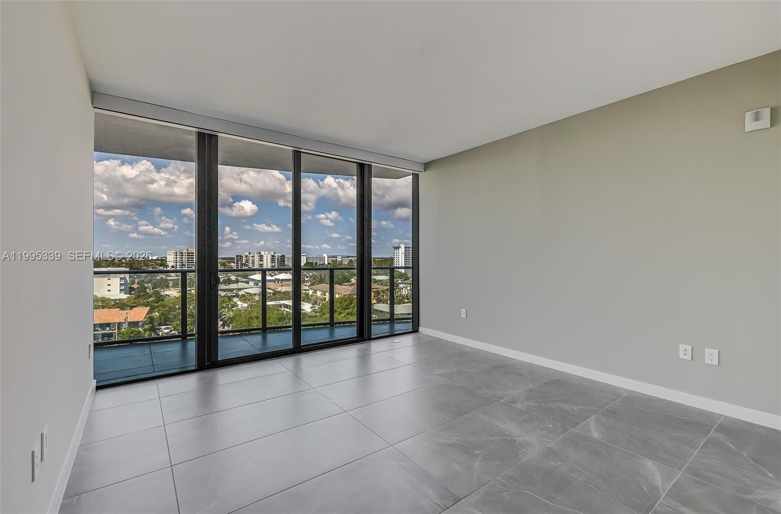 1116 N Ocean Blvd 806 photo 25