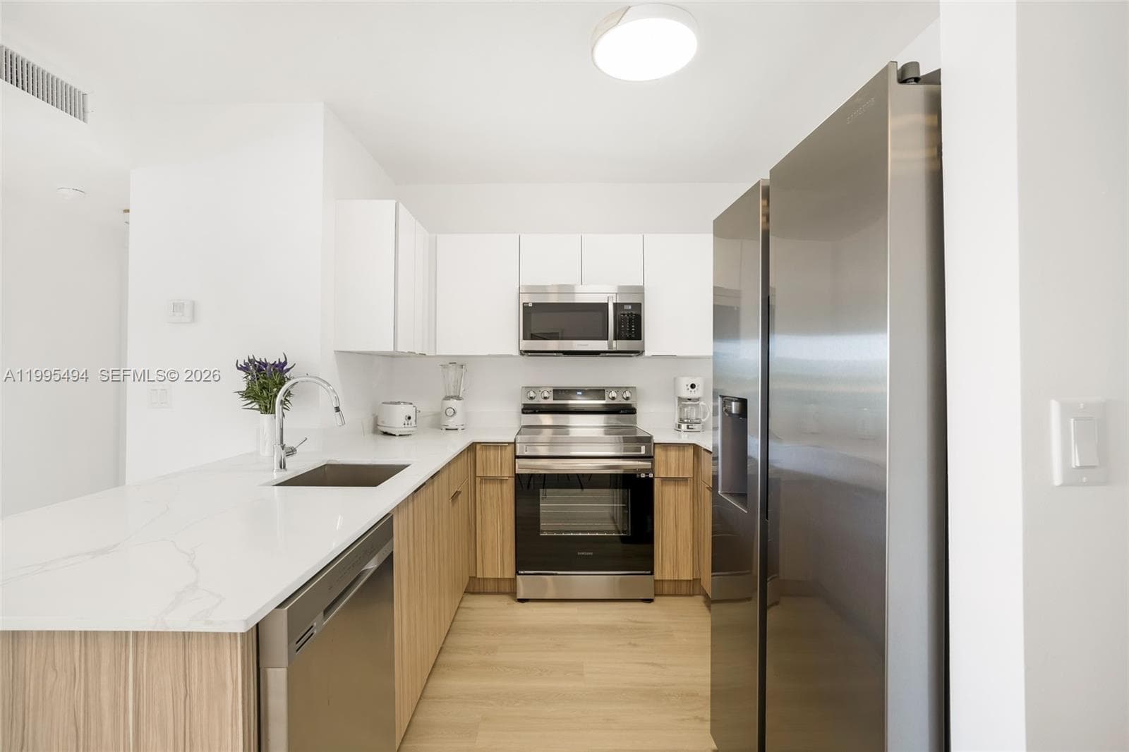 9881 E Bay Harbor Dr 502 photo 11