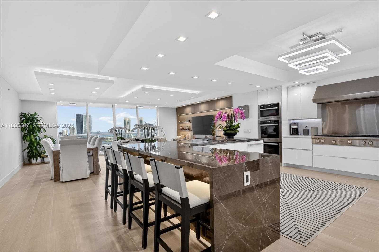 6000 Island Blvd 2102 photo 8