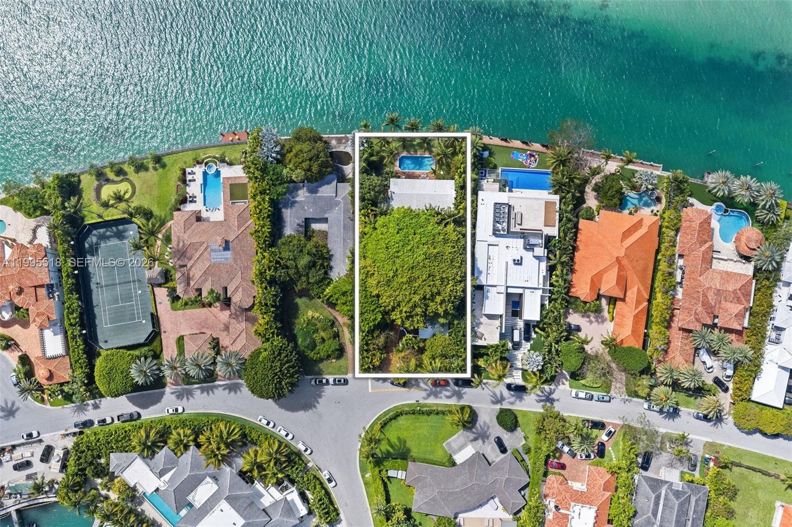 220 Bal Bay Dr 3
