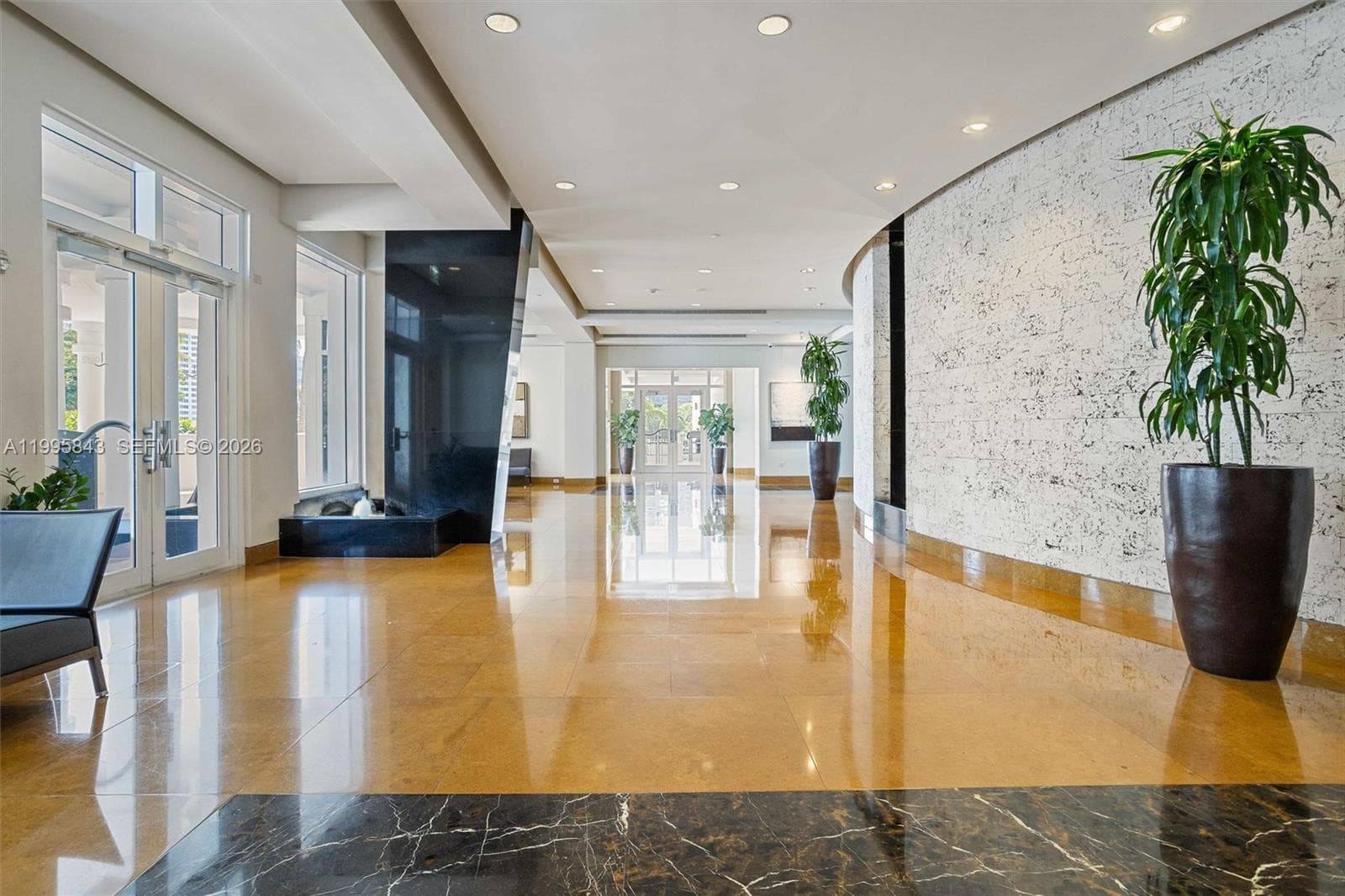 801 Brickell Key Blvd 1204 photo 4