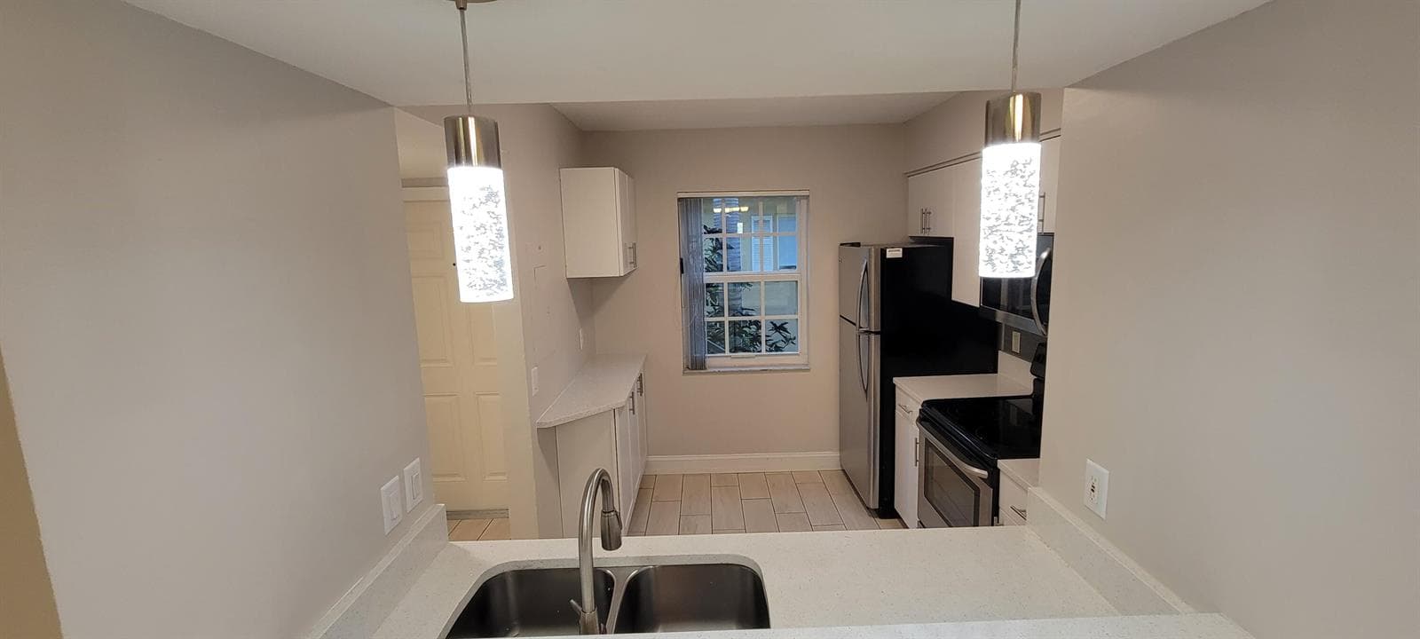 1125 Lake Shore Drive #202 5
