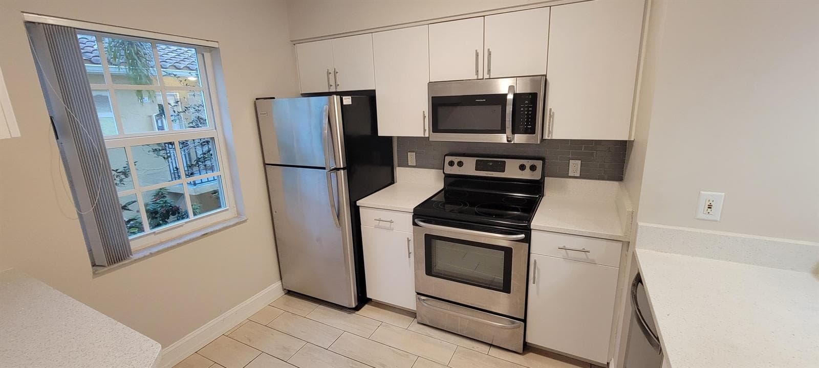 1125 Lake Shore Drive #202 4