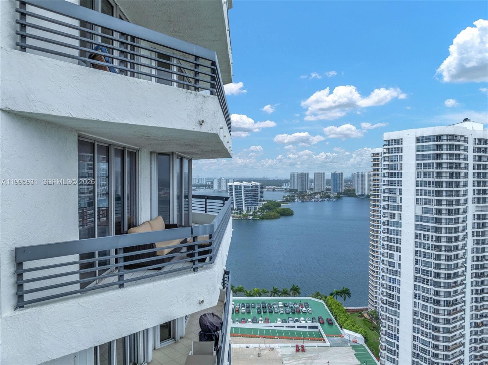 3500 Mystic Pointe Dr 3001 photo 6