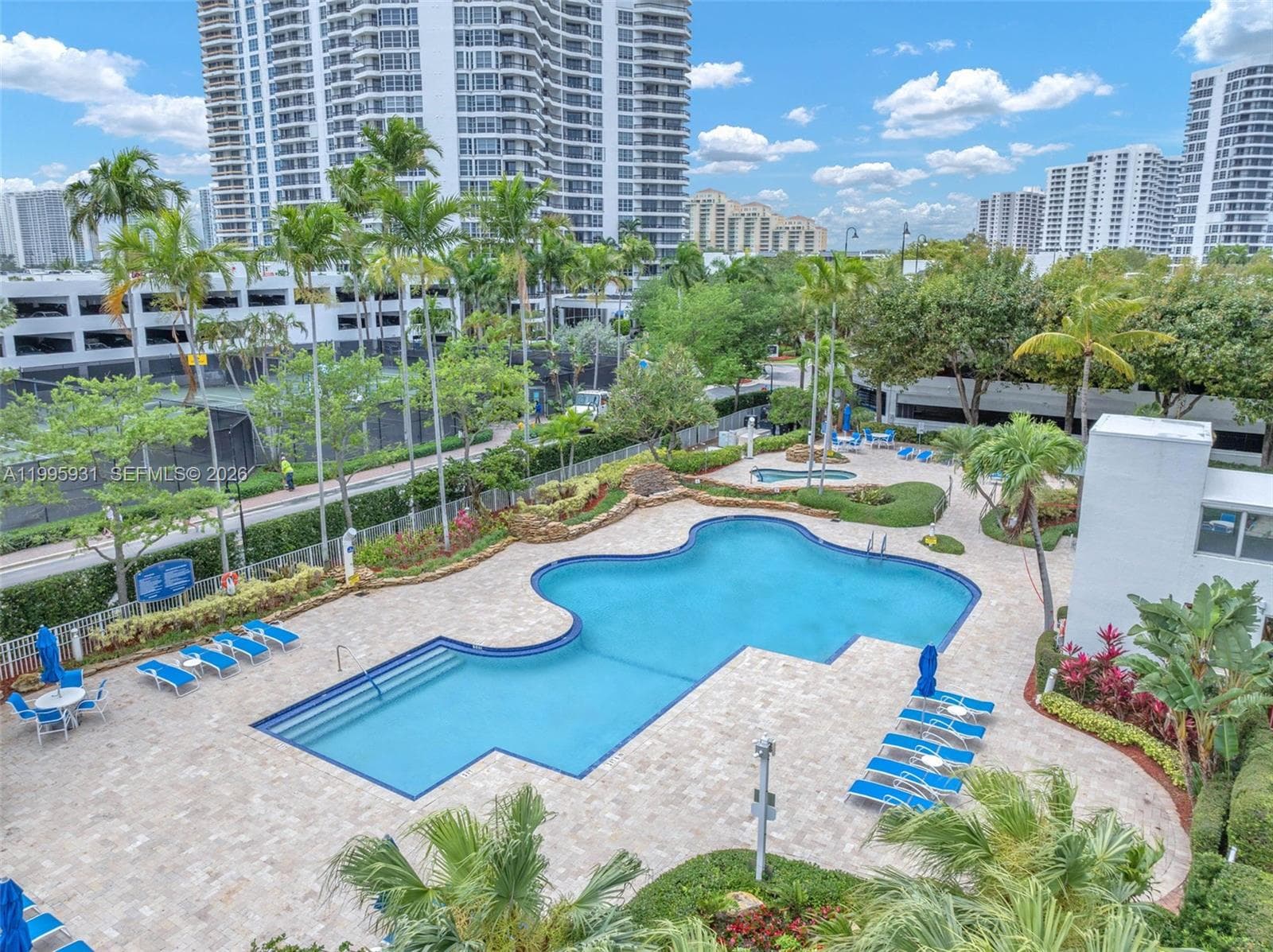 3500 Mystic Pointe Dr 3001 photo 12