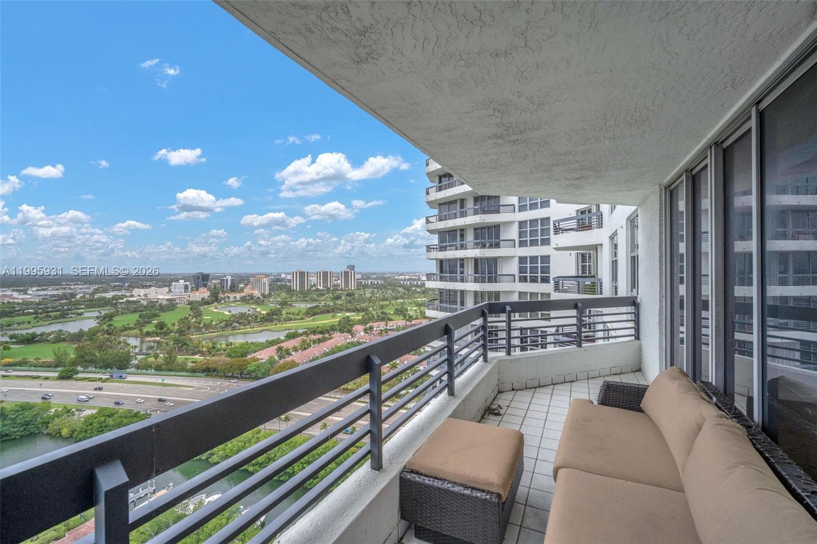 3500 Mystic Pointe Dr 3001 photo 18