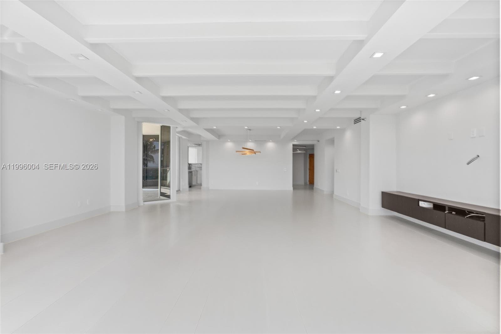 21150 Point Pl 701 photo 10
