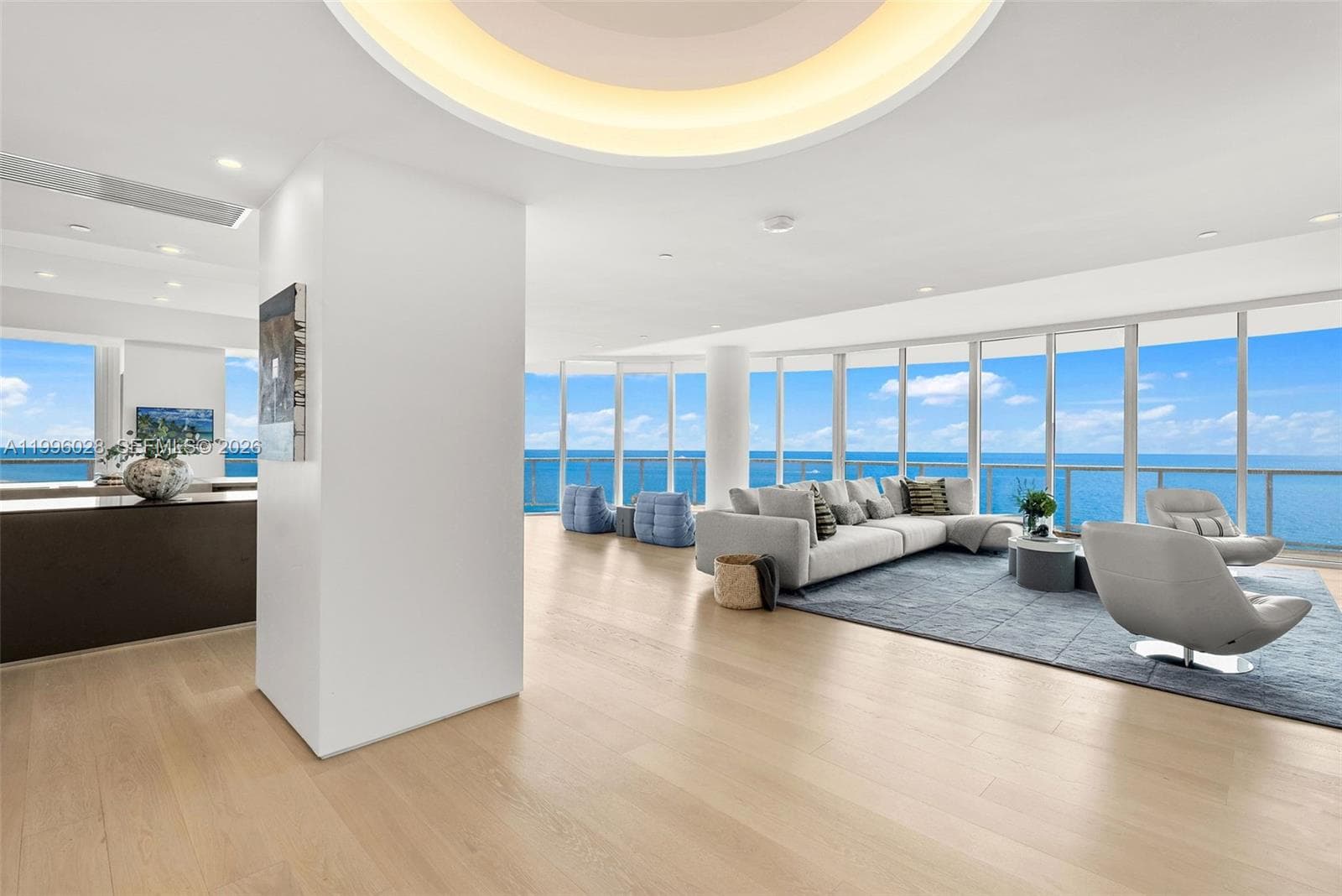 100 Pointe Dr 5