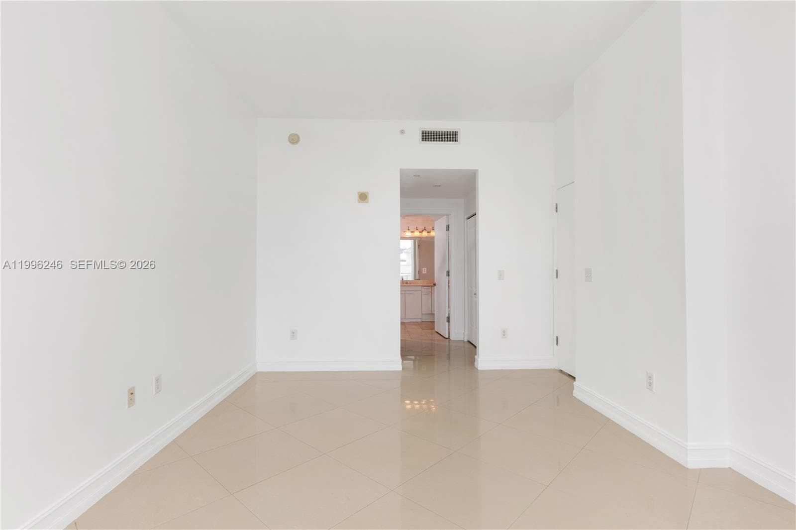 3131 NE 188th St 2-1010 photo 25
