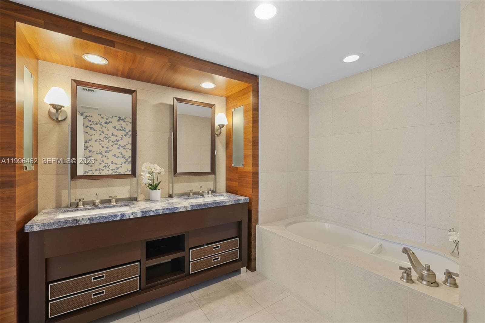 6799 Collins Ave 1106 photo 12
