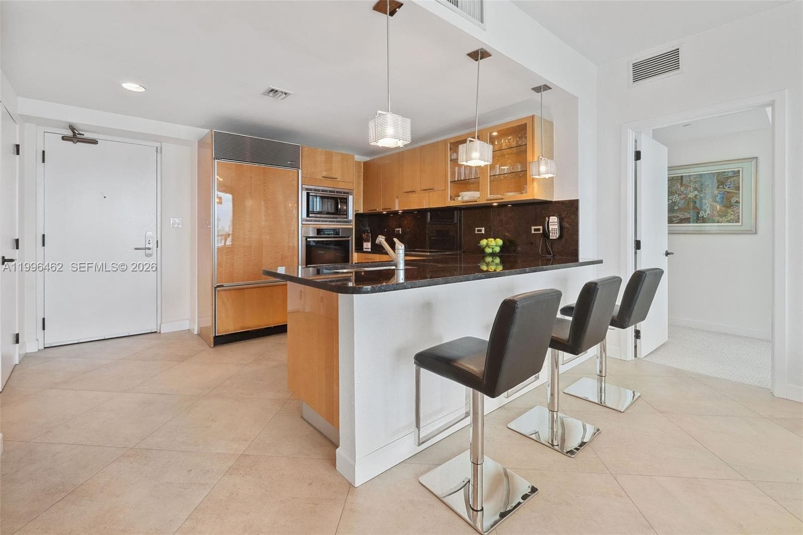 6799 Collins Ave 1106 photo 4