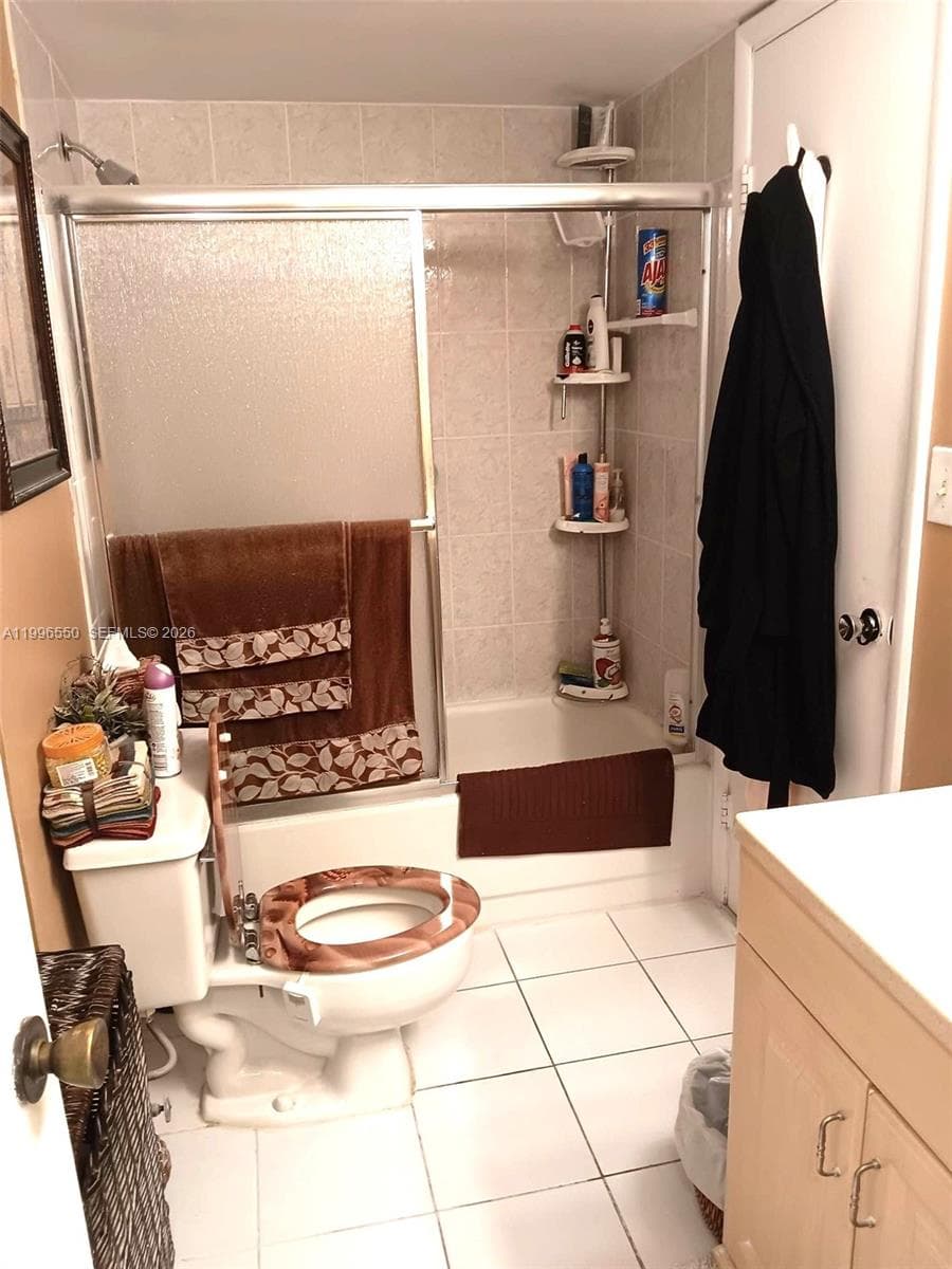 3545 NE 166th St 306 photo 20