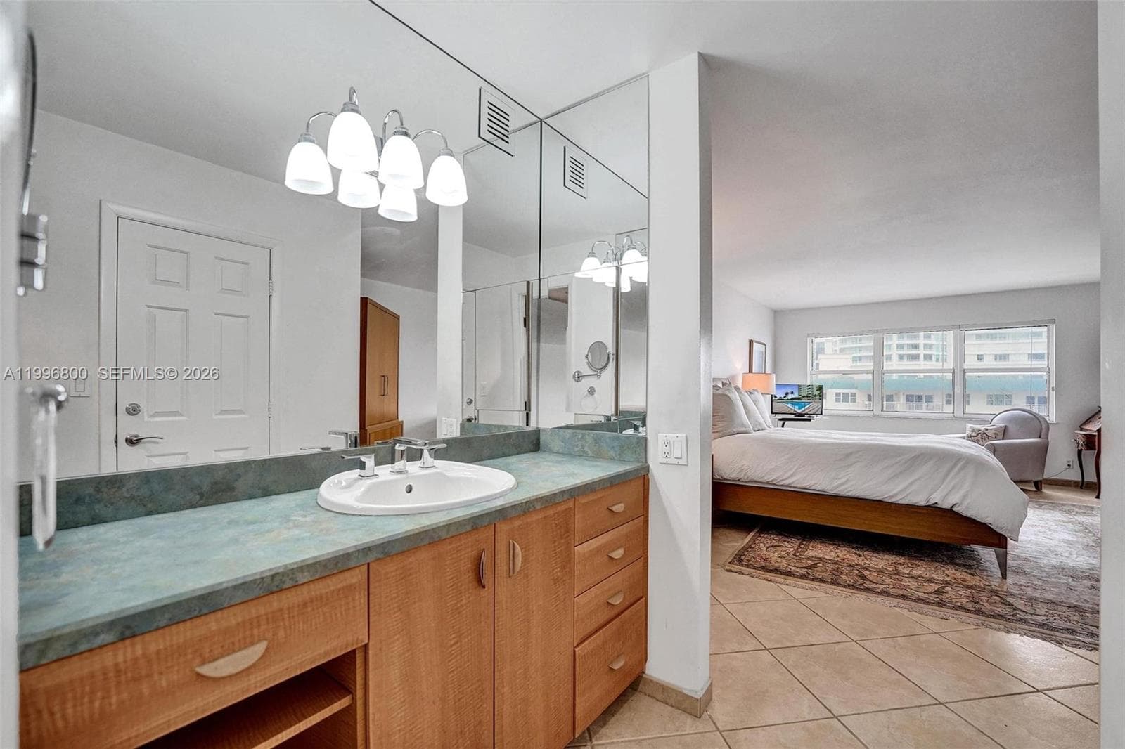 1800 Ocean Blvd 703 photo 18