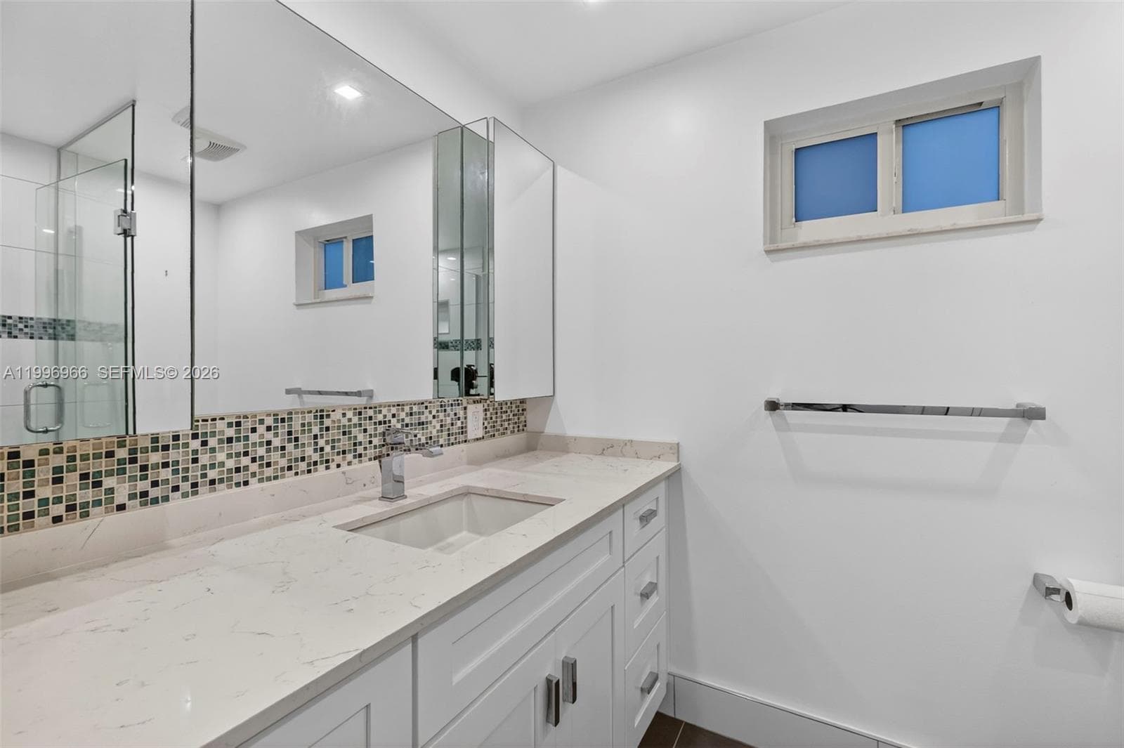 3050 NE 48th St 210 photo 18