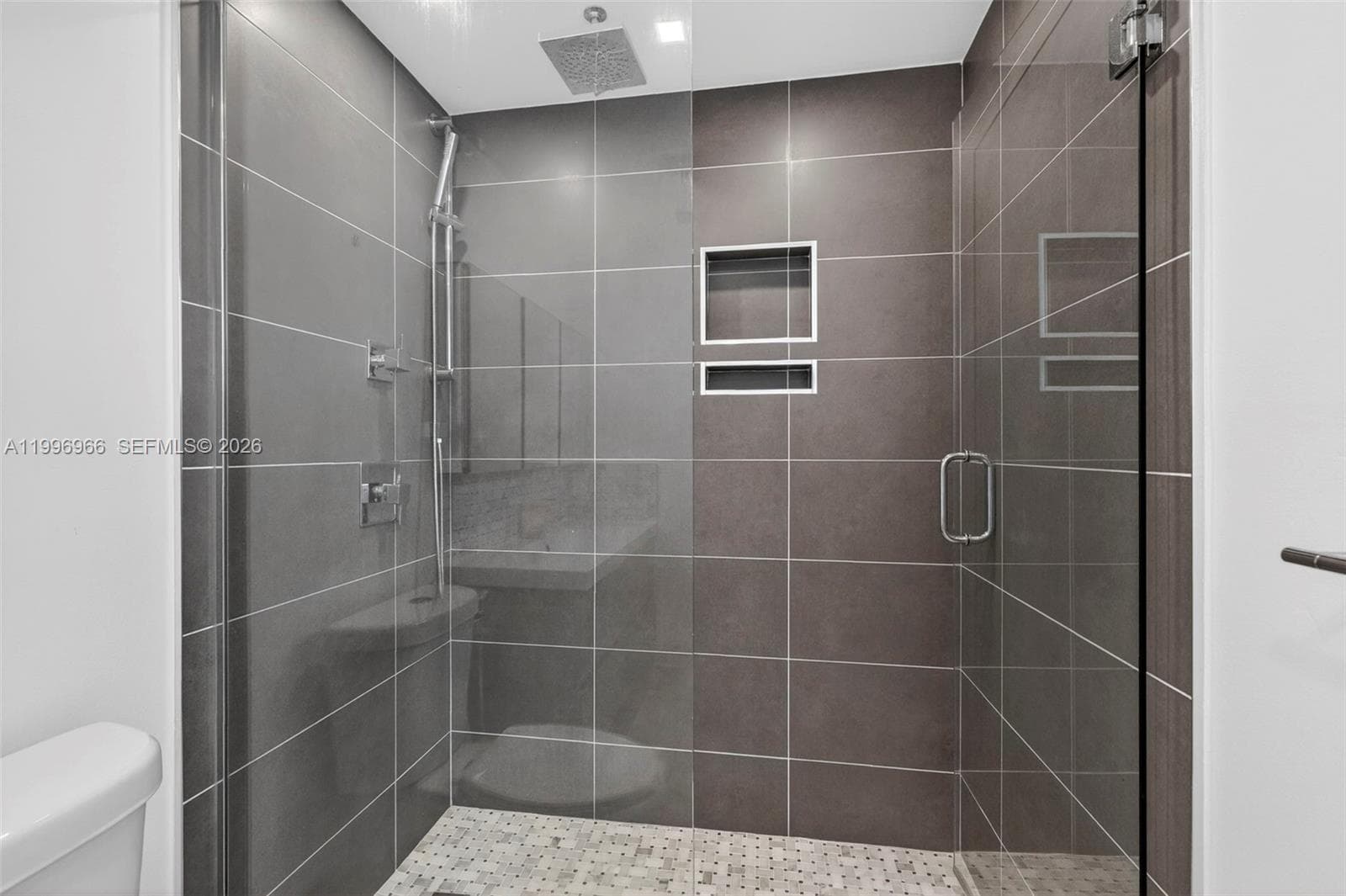 3050 48th St 210 photo 15