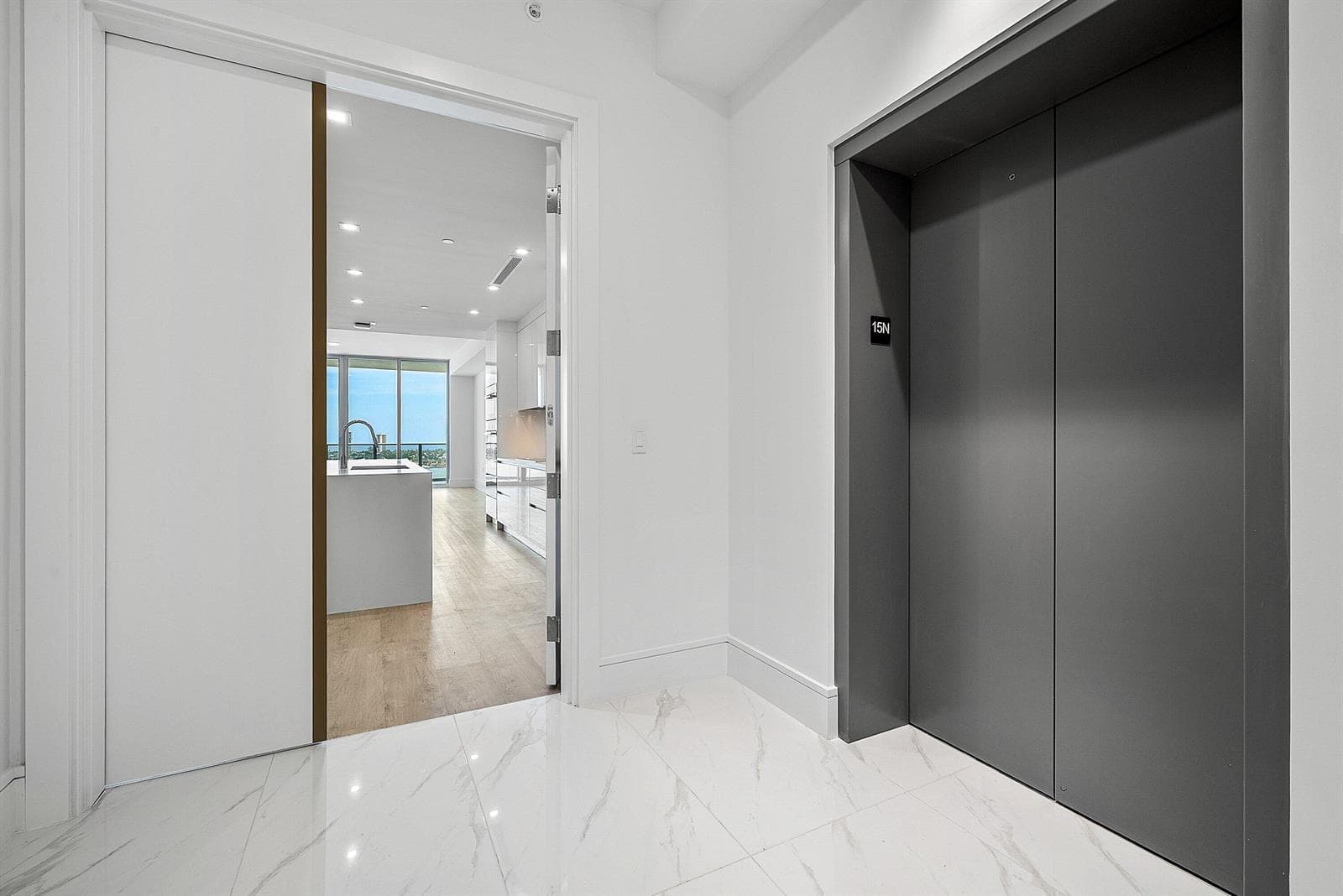 220 Lake Shore Drive #1508 4