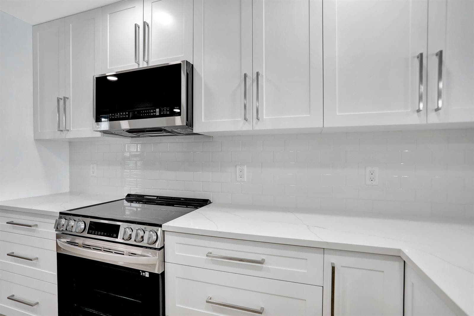 7 Royal Palm Way #404 5