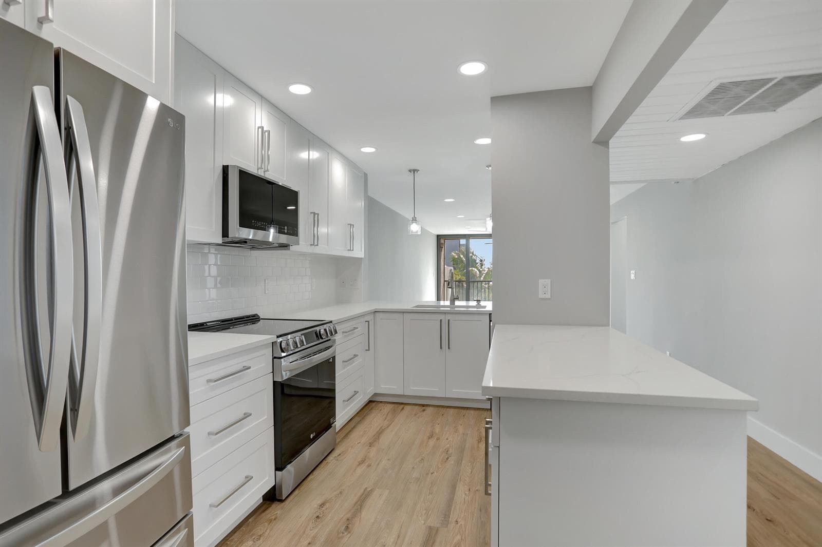 7 Royal Palm Way #404 4