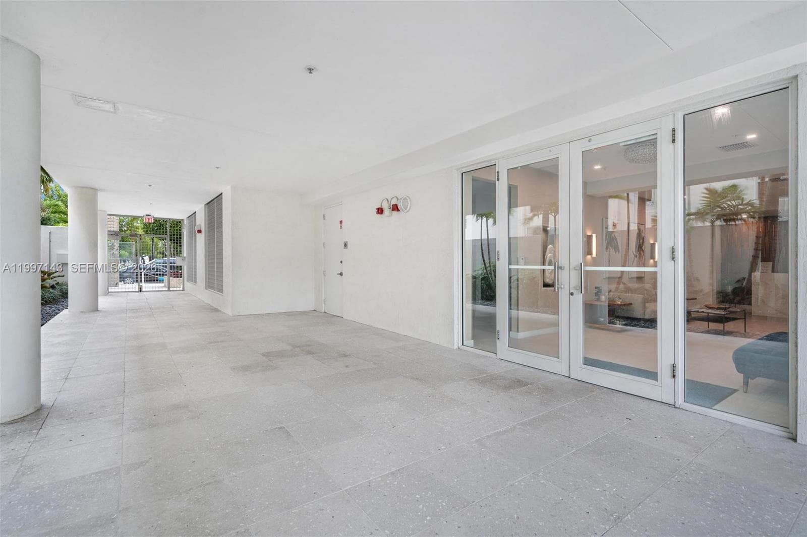 226 Ocean Dr 8F photo 5