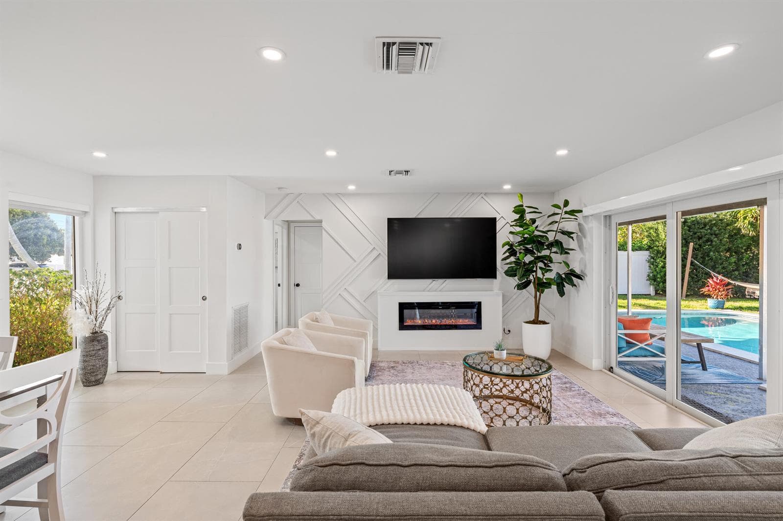 331 SE 6th Avenue 5