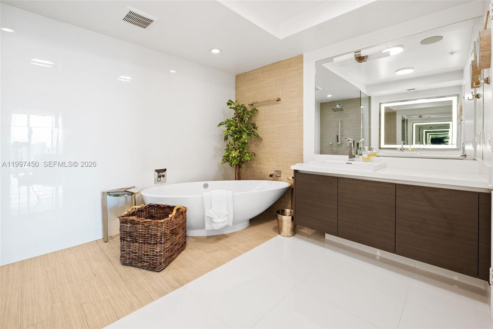 330 Sunny Isles Blvd 5-2102 photo 18