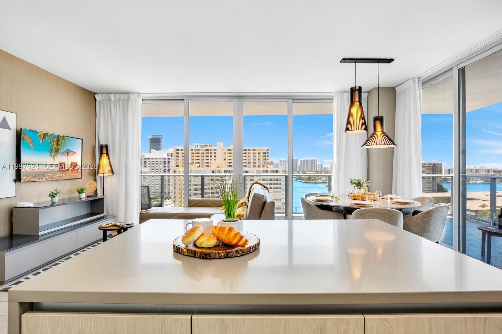 4010 Ocean Dr 4
