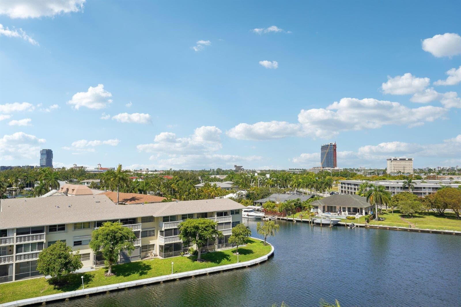 427 Golden Isles Drive #6d 2