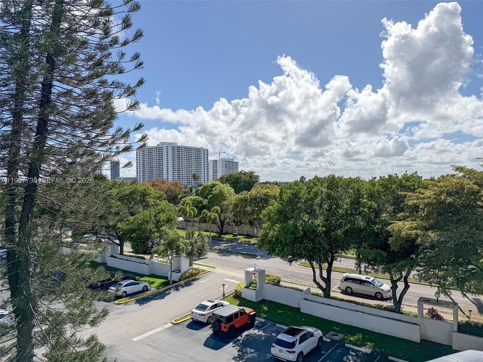 1000 Parkview Dr 531 photo 12