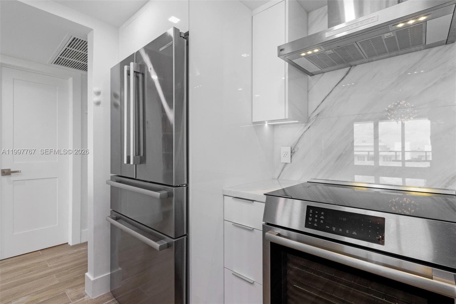 5701 Collins Ave 1707 photo 7