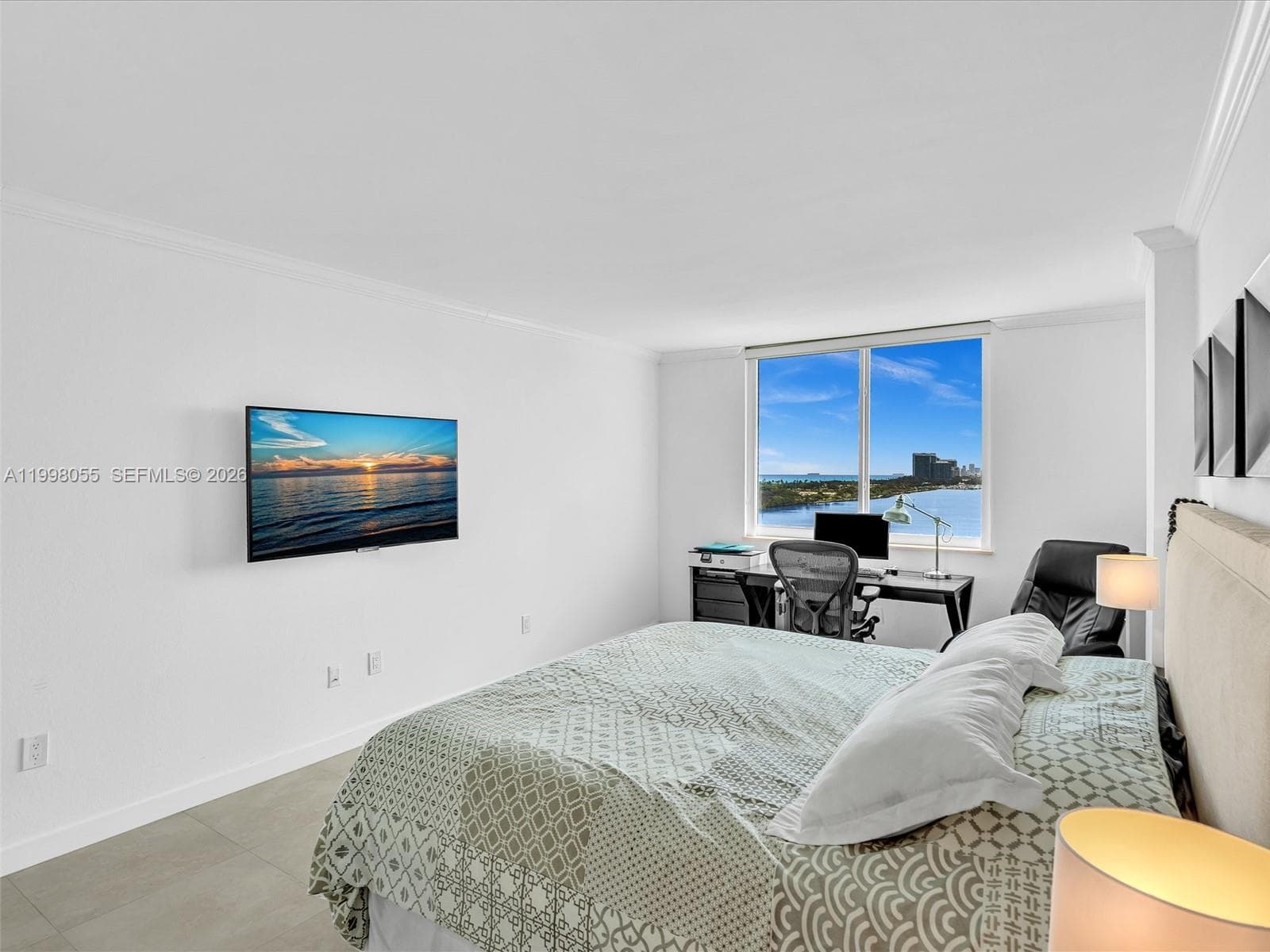 500 Bayview Dr 1132 photo 21