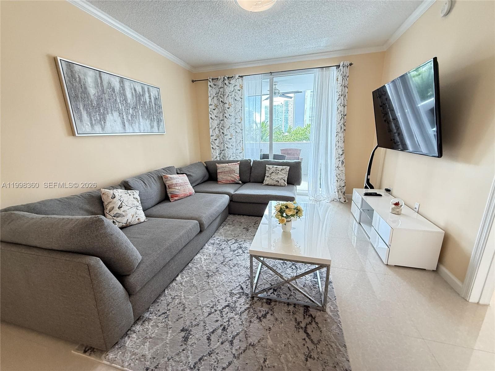 17100 N Bay Rd 1502 photo 2