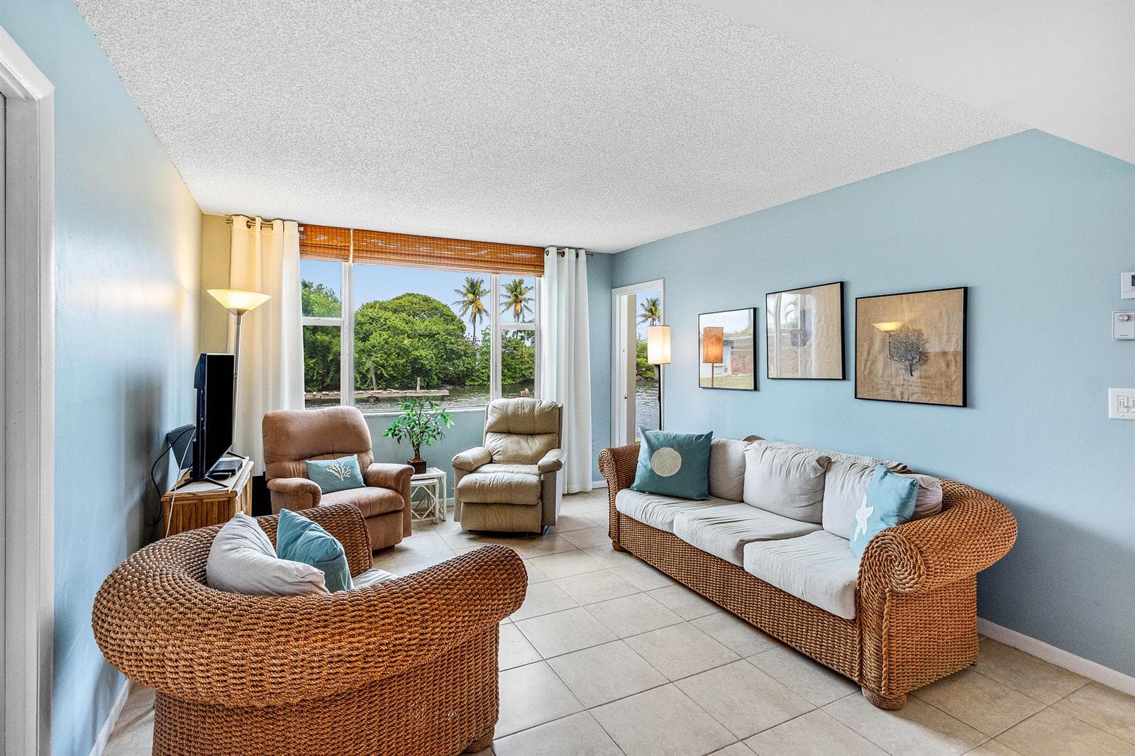 1820 New Palm Way #103 1