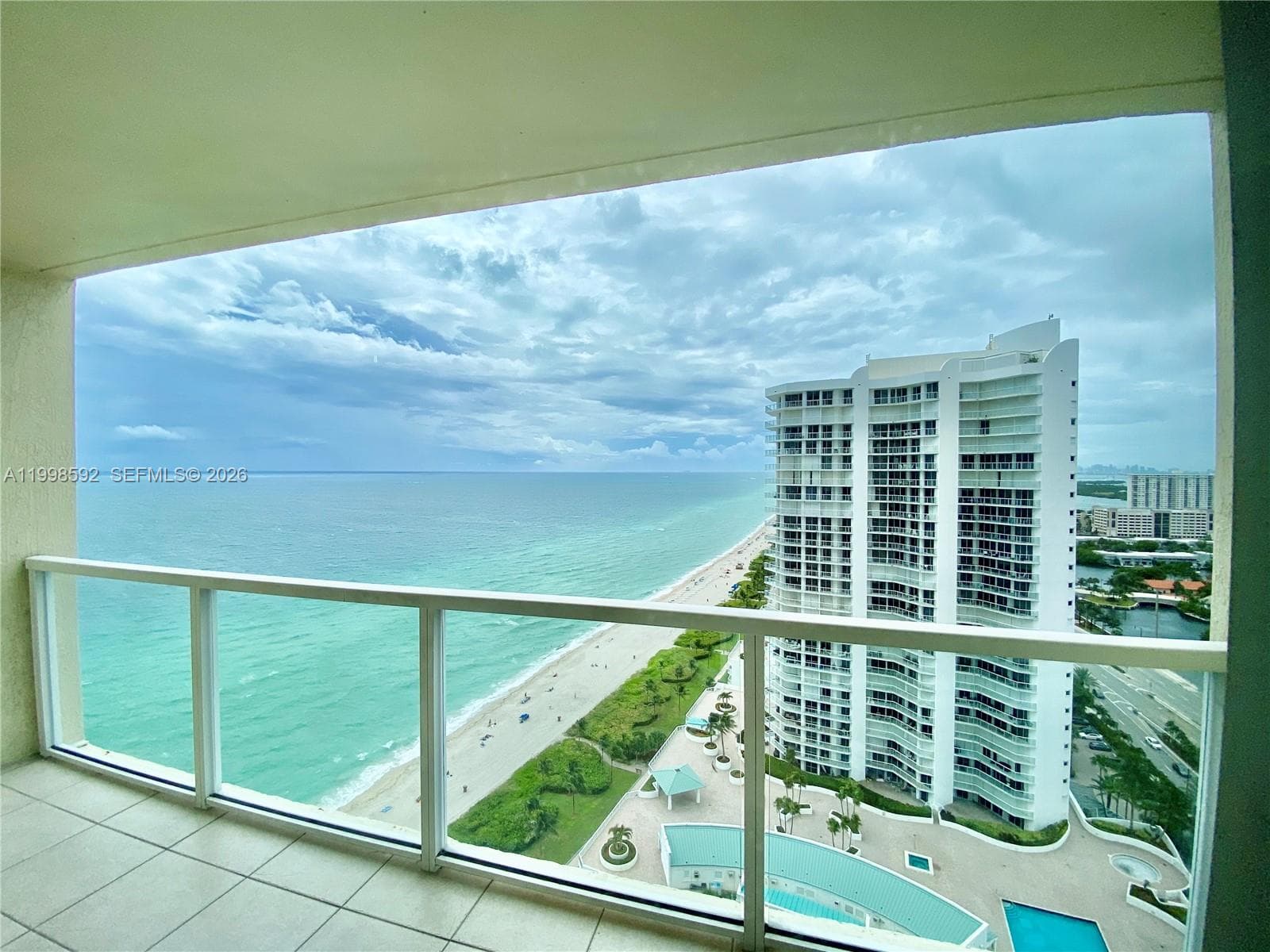 16699 Collins Ave 2510 photo 11
