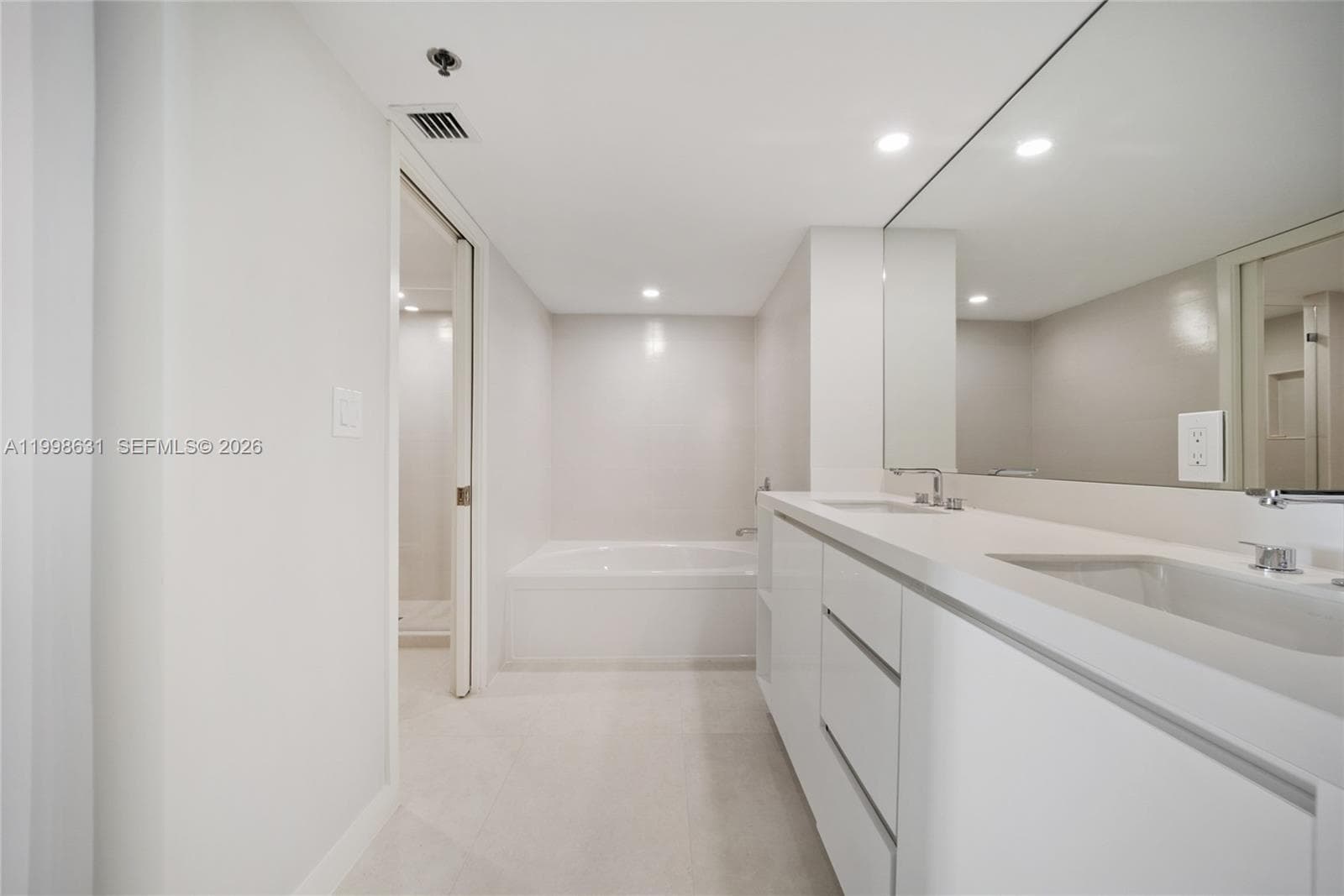251 Crandon Blvd 1037 photo 10