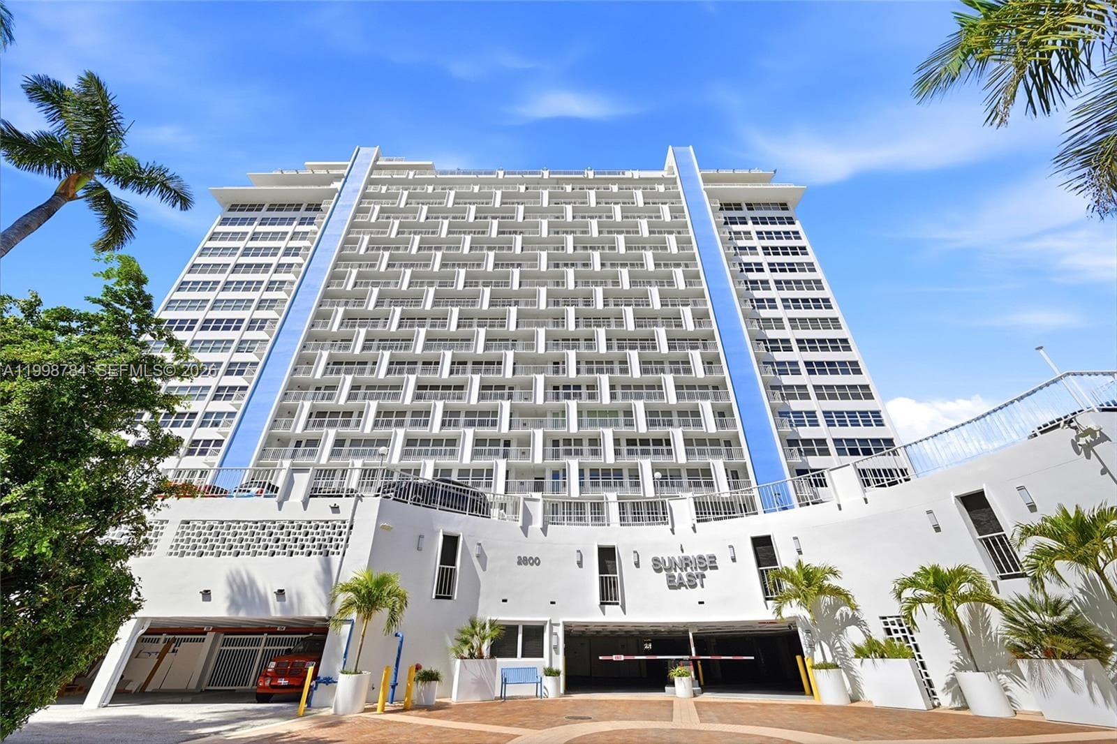 2800 Sunrise Blvd 2