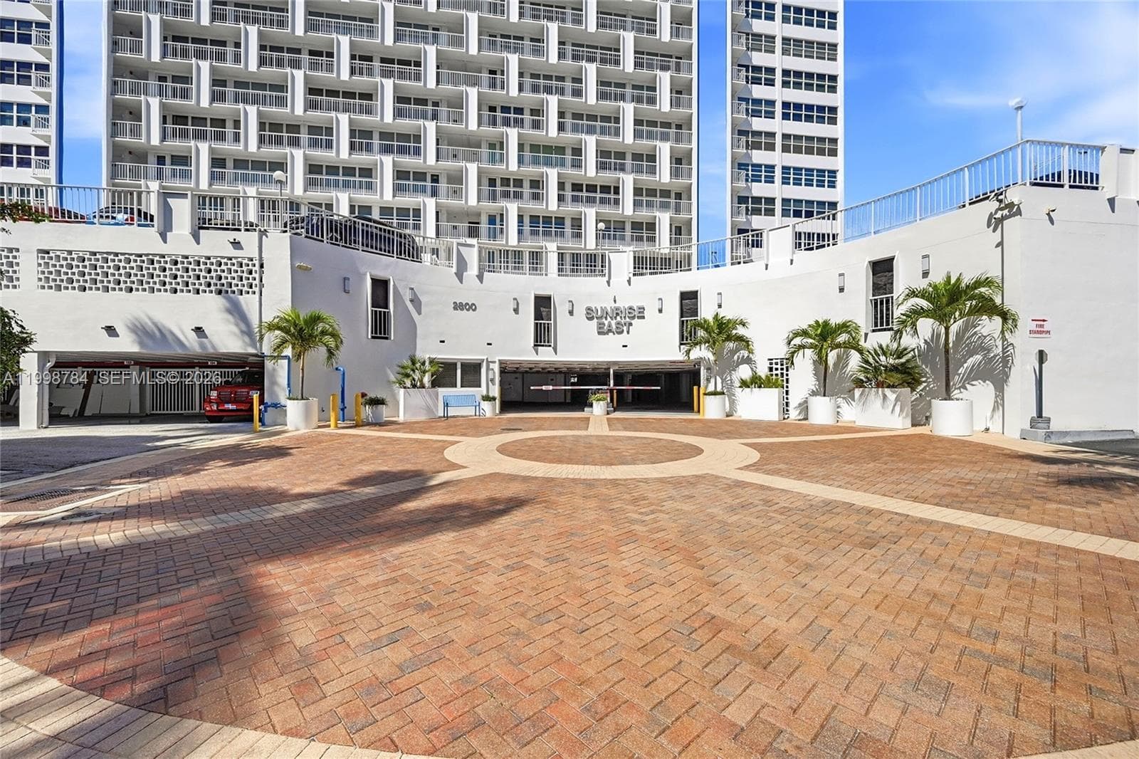 2800 Sunrise Blvd 3