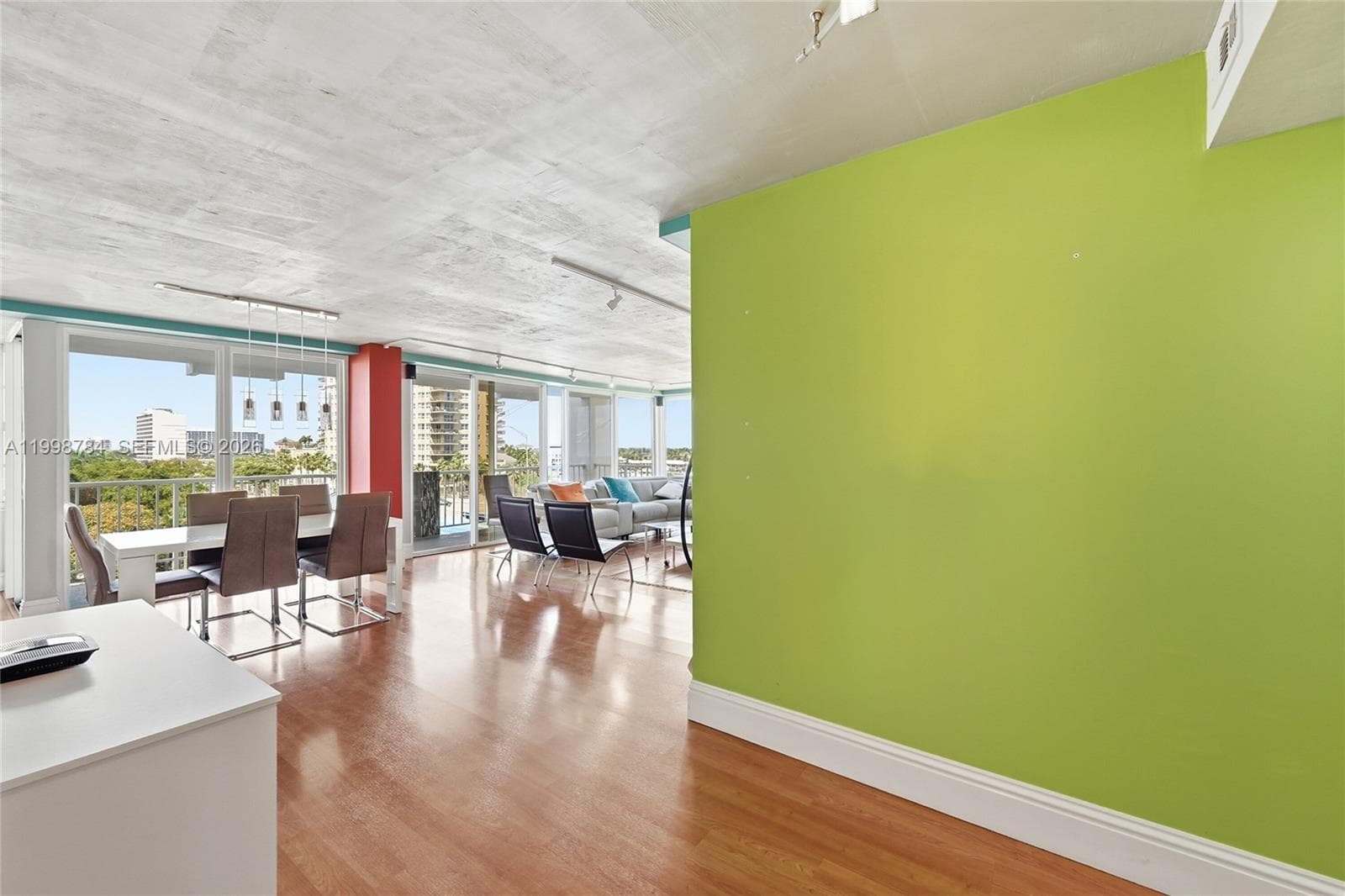 2800 E Sunrise Blvd 7F photo 18