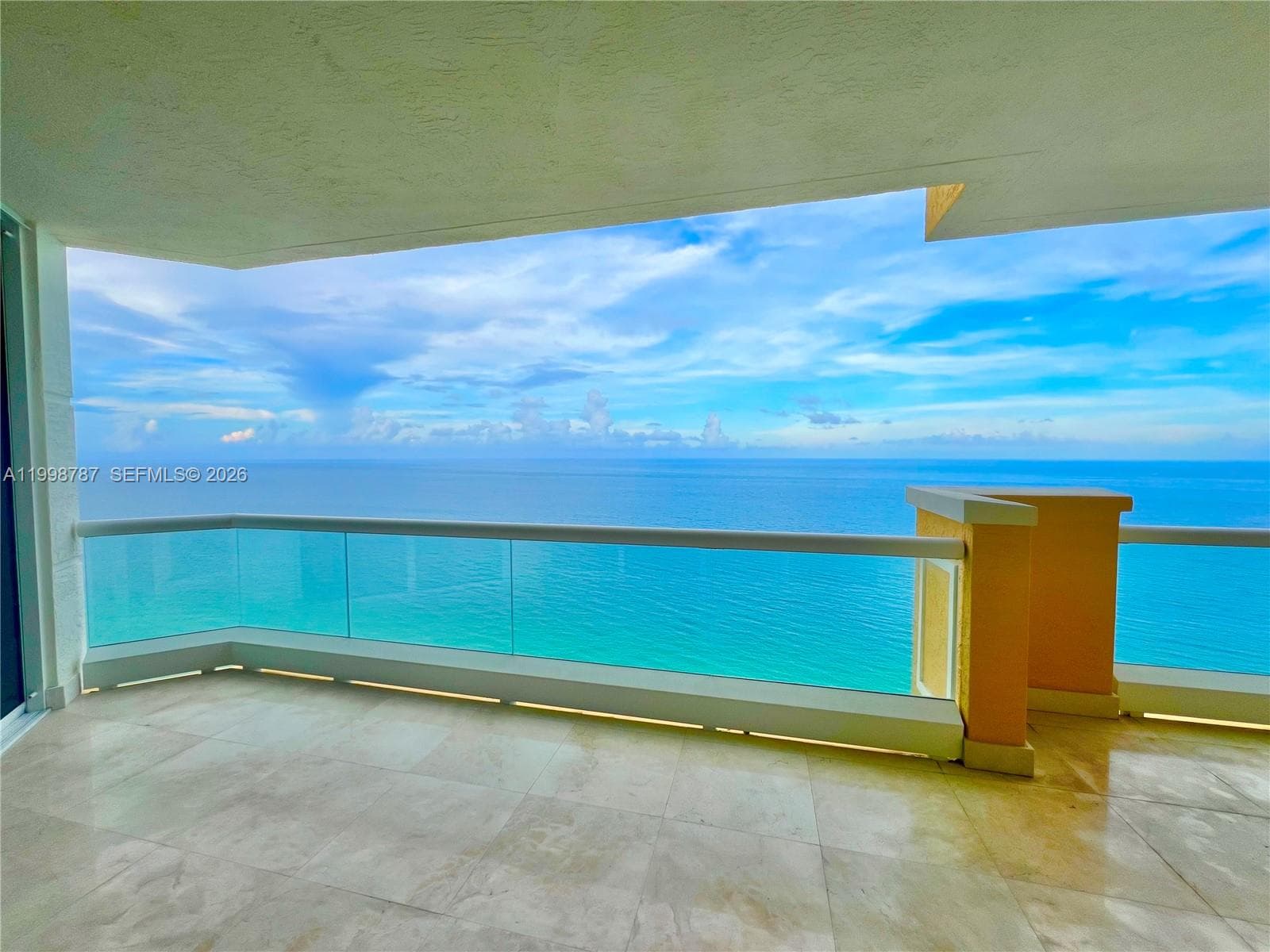 17875 Collins Ave 1