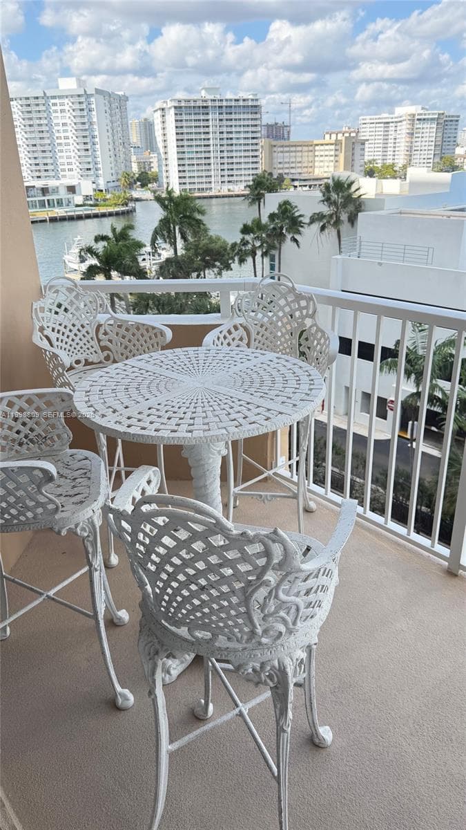 1965 S Ocean Dr 5D photo 2