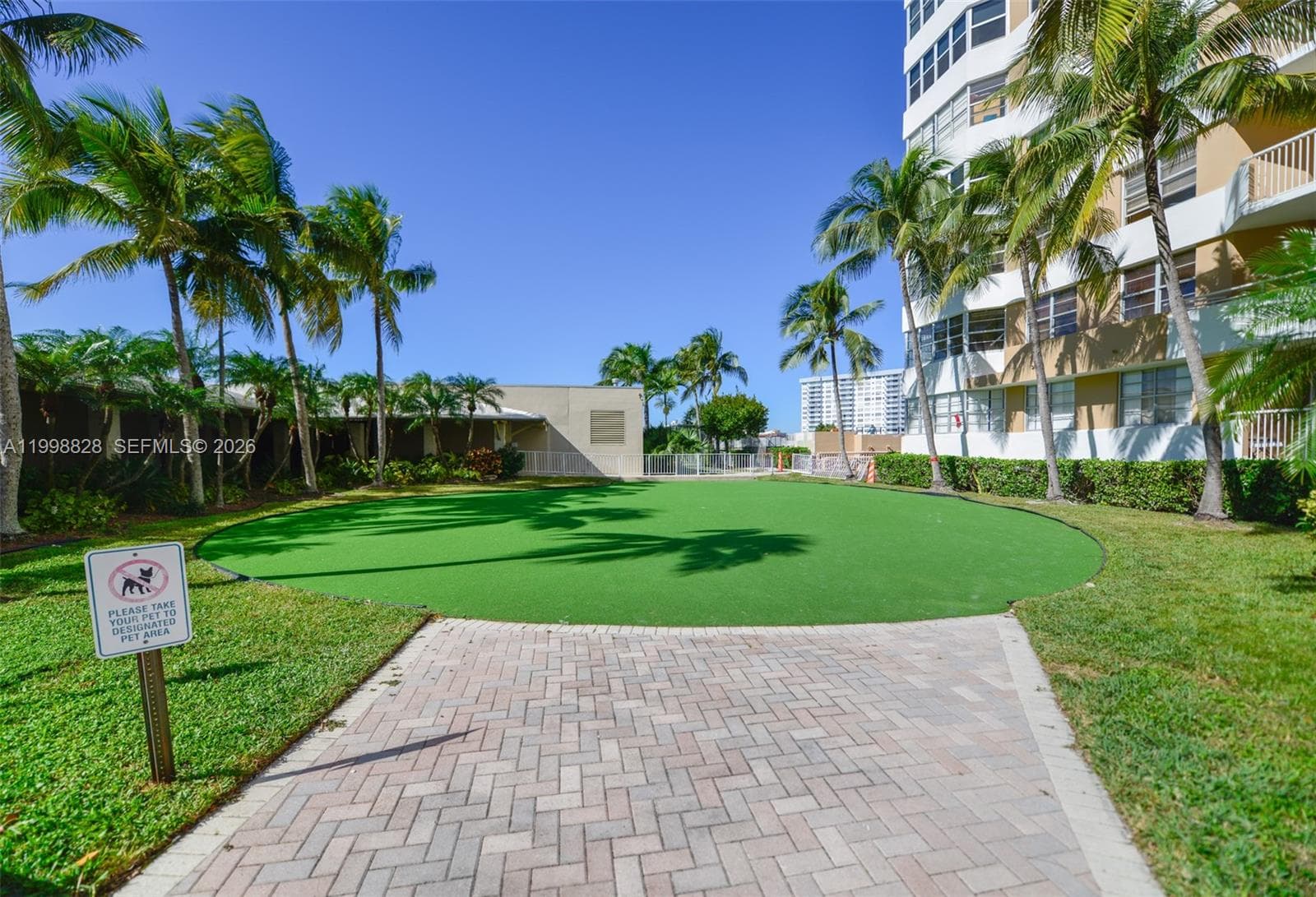 1965 S Ocean Dr 14D photo 23